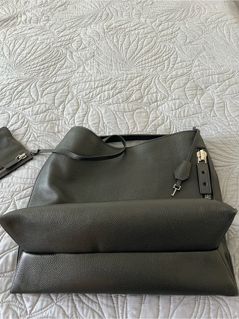 TOM FORD Alix Sleek Black Pebbled Leather Hobo Bag - Women's Shoulder Tote